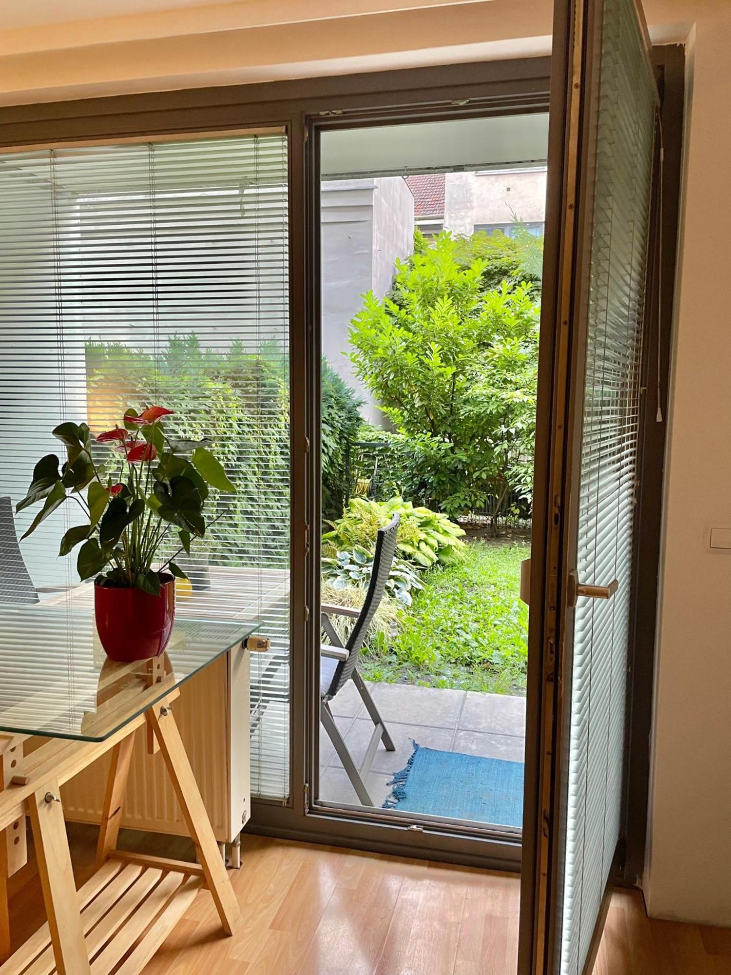Apartment Mit Logia Und Kleinen Garten In Zentraler Lage 2 비엔나 외부 사진